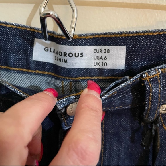 Glamorous Dark Blue Bleach Stonewash Denim Shorts, NWT - Picture 4 of 8